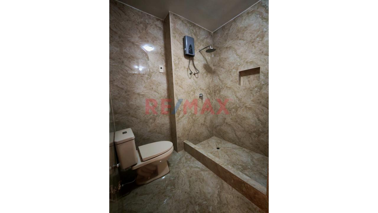 🚨 Casa De Estreno En Av. Loreto – Zona Altamente Comercial - 12
