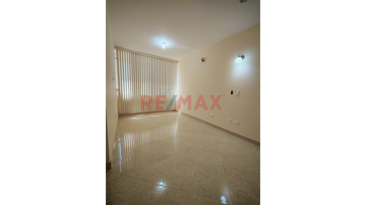 🚨 Casa De Estreno En Av. Loreto – Zona Altamente Comercial - 14