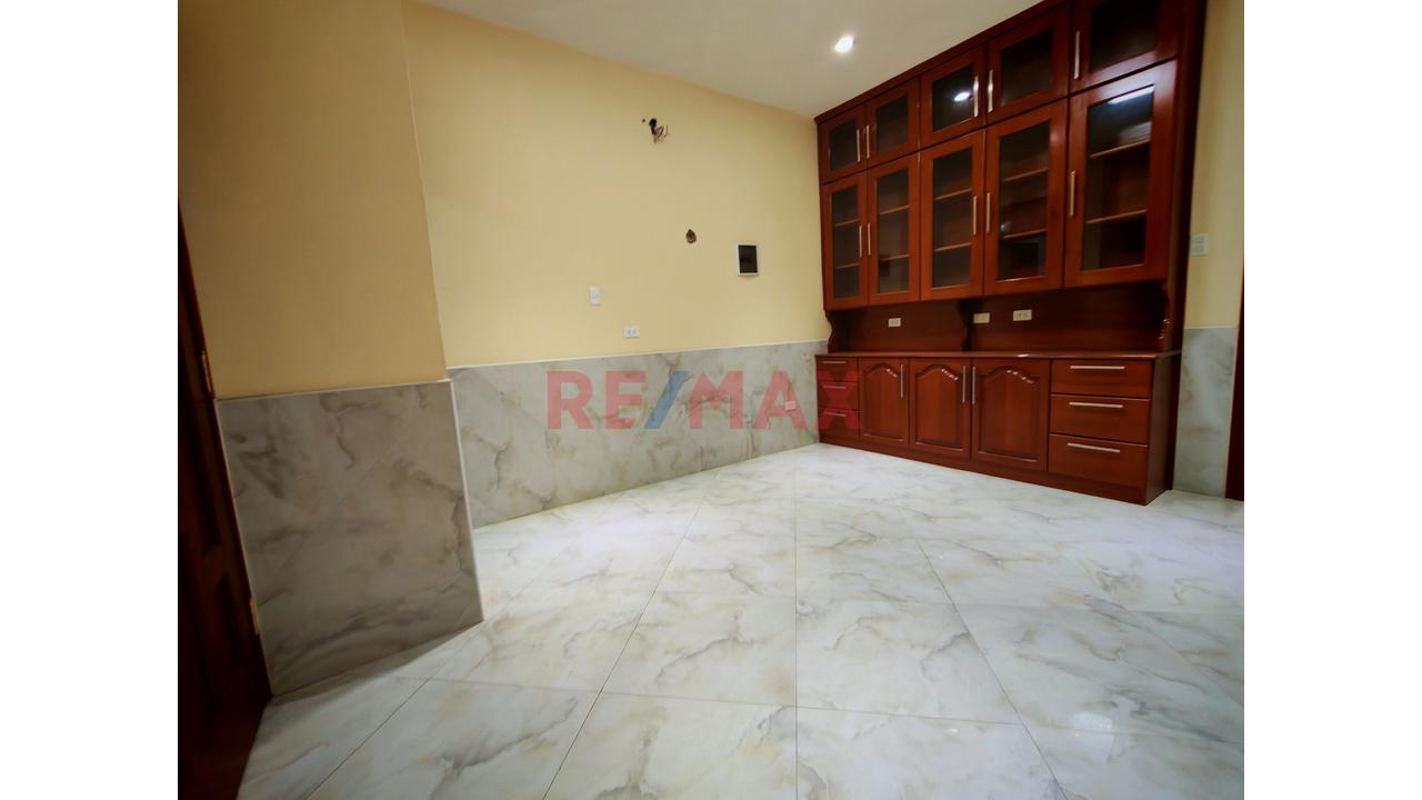 🚨 Casa De Estreno En Av. Loreto – Zona Altamente Comercial - 20