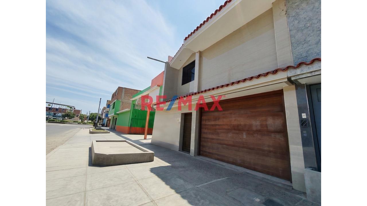 🚨 Casa De Estreno En Av. Loreto – Zona Altamente Comercial - 1