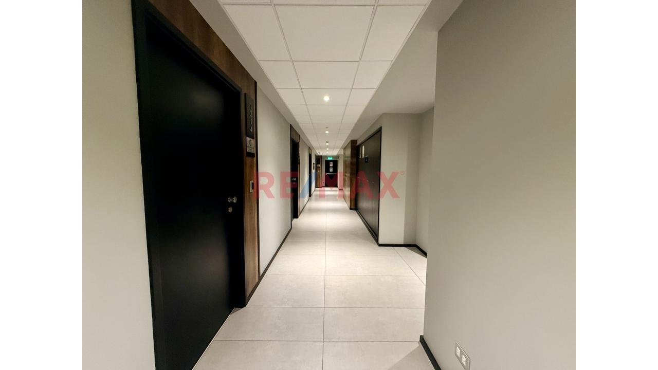 ¡En Venta! Oficina De Estreno En Exclusivo Centro Empresarial Time – Surco — foto 4