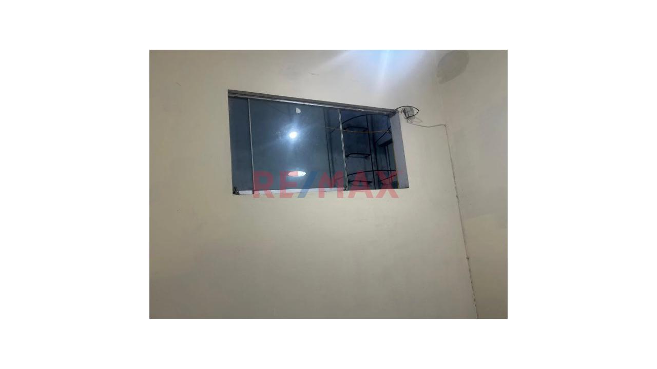 Precio Negociable De Casa Amplia Con Potencial Doble Ingreso - 2