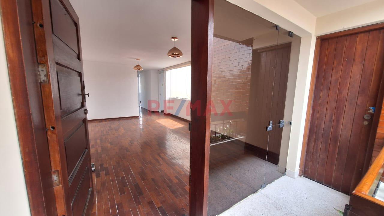 Alquiler Departamento En San Borja - 2