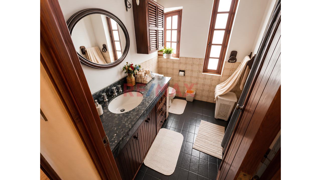 Hermosa Casa En Venta De 334M² Frente A Parque – Ubicación Privilegiada En Surco - 12