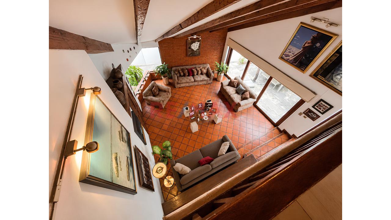 Hermosa Casa En Venta De 334M² Frente A Parque – Ubicación Privilegiada En Surco - 3