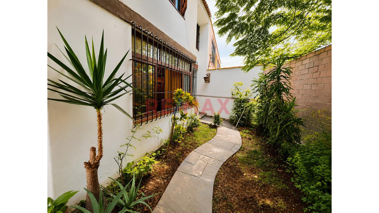 Hermosa Casa En Venta De 334M² Frente A Parque – Ubicación Privilegiada En Surco - 16