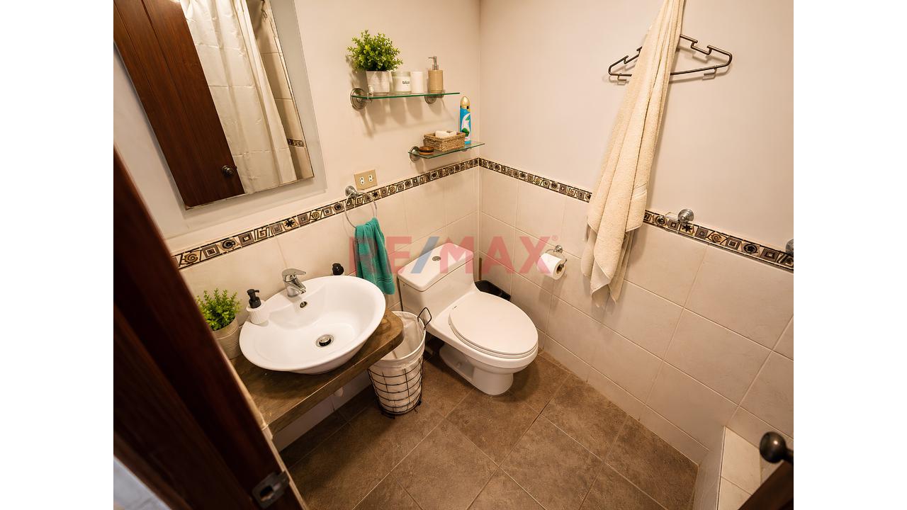Hermosa Casa En Venta De 334M² Frente A Parque – Ubicación Privilegiada En Surco - 11