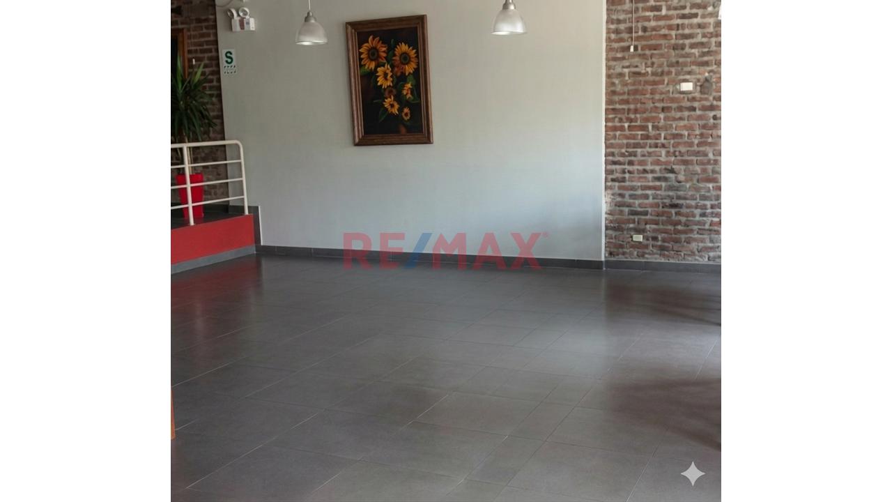 LOCAL COMERCIAL 6