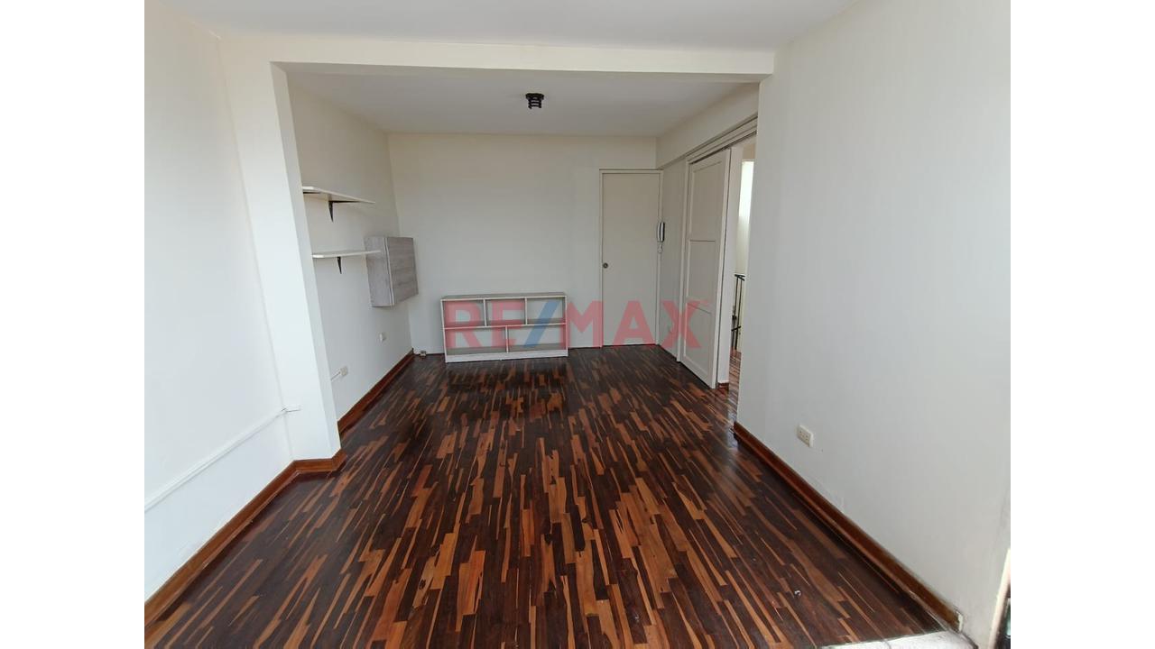 Amplio Duplex En Alquiler En San Miguel - 11