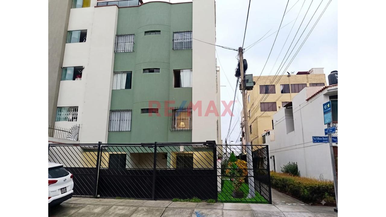 Amplio Duplex En Alquiler En San Miguel - 1