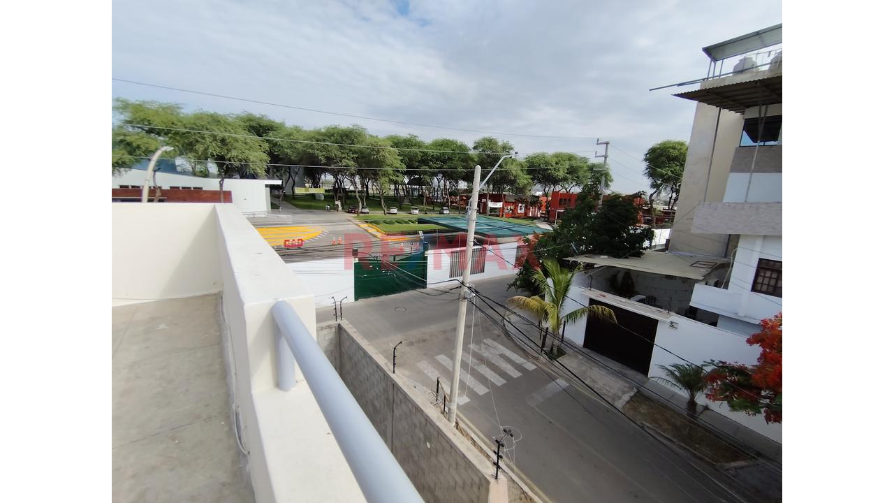 Vendo Casa En Urb Sta Maria Del Pinar De 391 M2 Construidos — foto 10