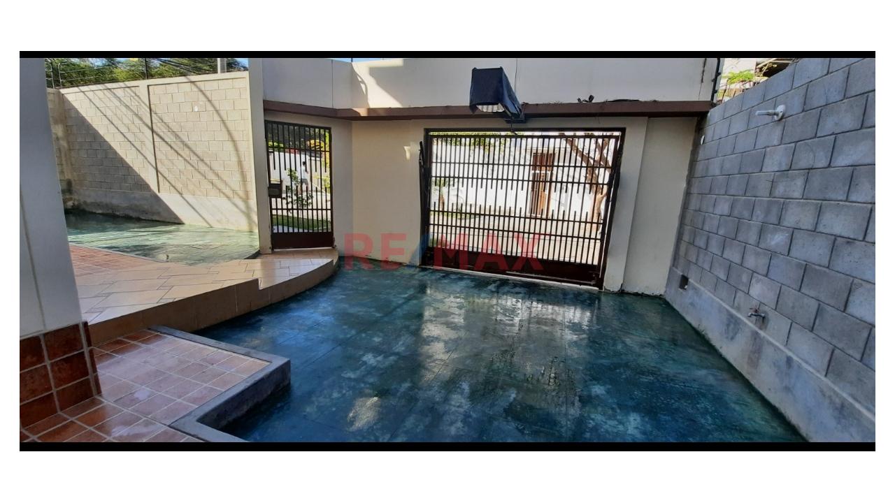 Vendo Casa En Urb Sta Maria Del Pinar De 391 M2 Construidos — foto 14