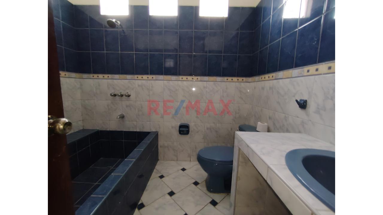 Vendo Casa En Urb Sta Maria Del Pinar De 391 M2 Construidos — foto 8