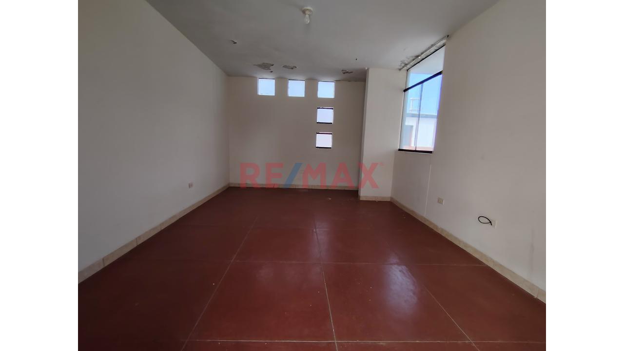 Vendo Casa En Urb Sta Maria Del Pinar De 391 M2 Construidos — foto 9