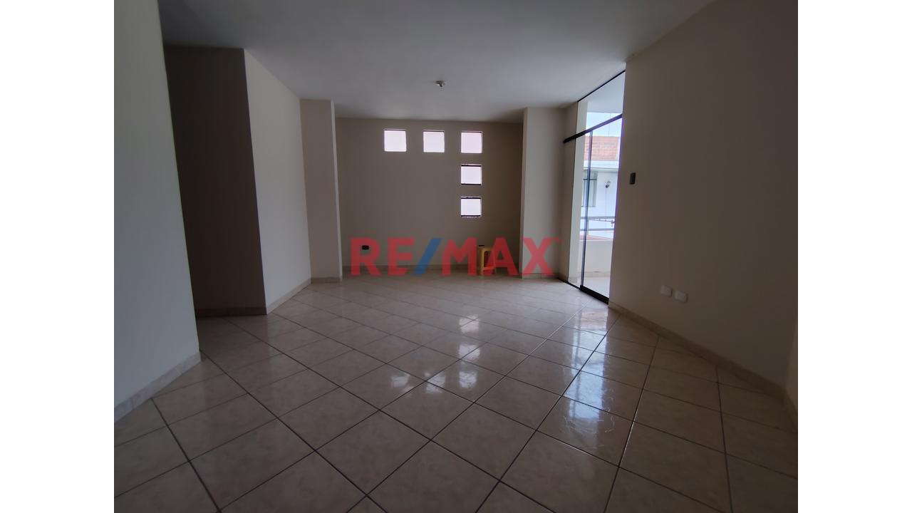 Vendo Casa En Urb Sta Maria Del Pinar De 391 M2 Construidos — foto 6