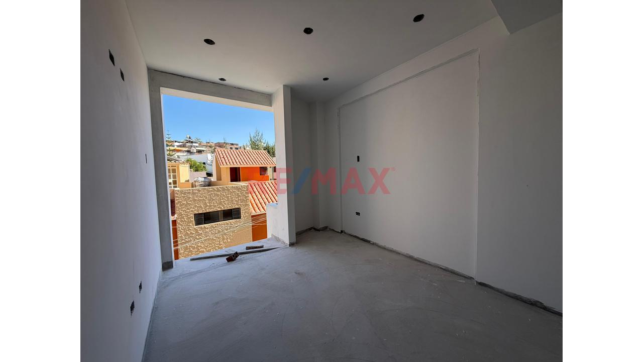 Exclusividad En Yanahuara Tradicional Venta De Triplex Estilo Town House - 13