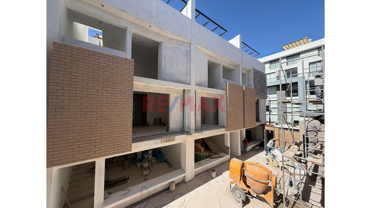 Exclusividad En Yanahuara Tradicional Venta De Triplex Estilo Town House - 7
