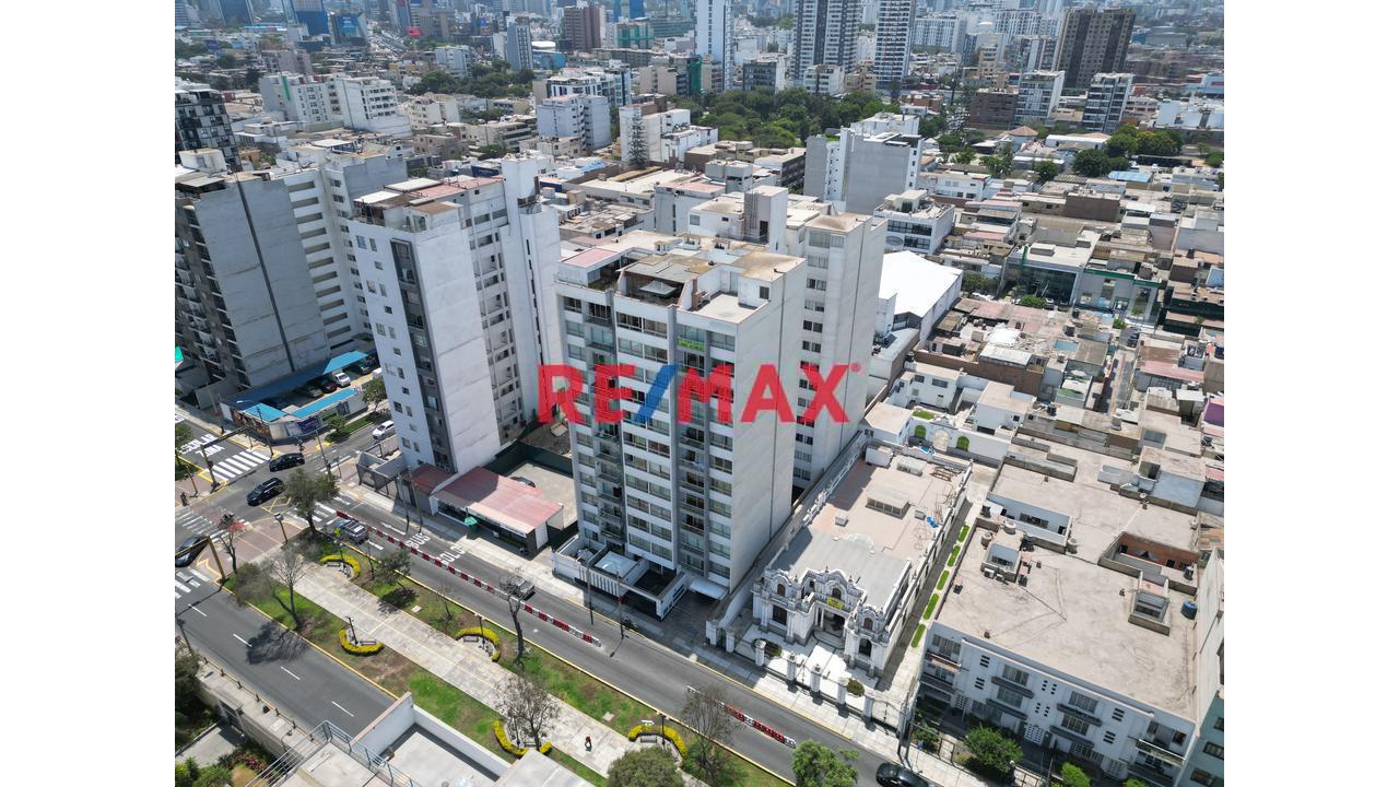 Venta Lindo Departamento 7 Mo Piso Ubicacion Extrategica Para Inversion ..!!!!