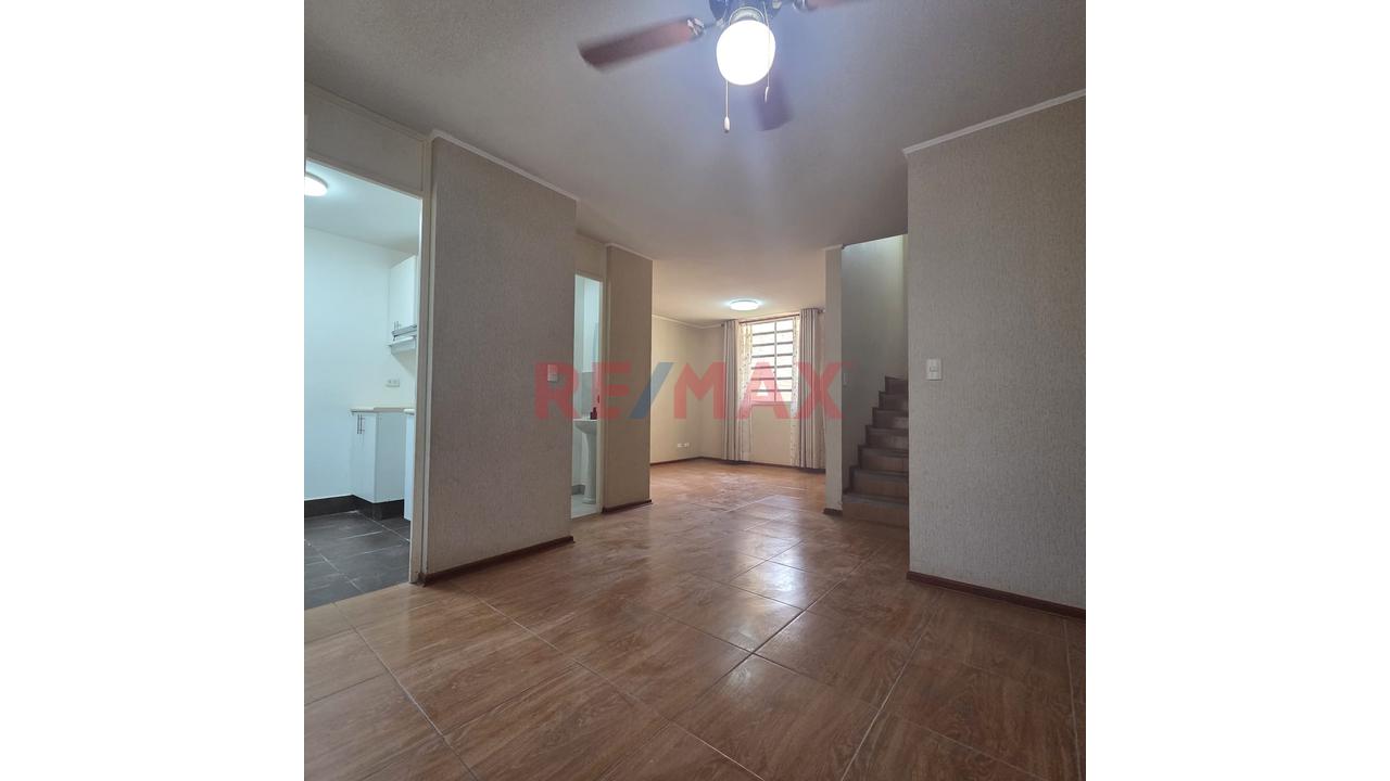 Casa Moderna En Alquiler – Urb. Valle Esmeralda, Los Aquijes - 3