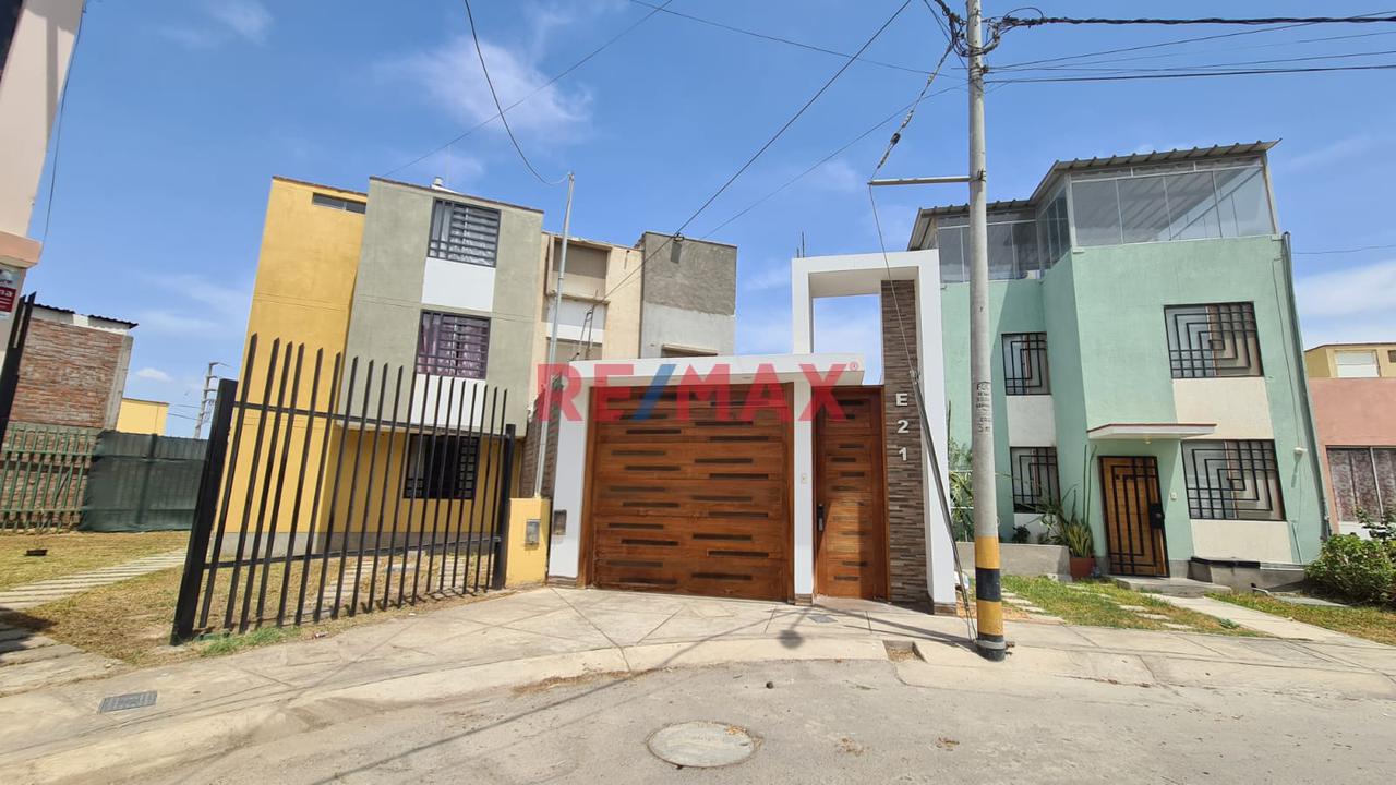 Casa Moderna En Alquiler – Urb. Valle Esmeralda, Los Aquijes - 1