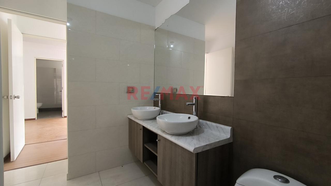 Exclusivo Duplex  En Valle Hermoso 300 M2, 3 Hab, Piscina, Terraza Y 2 Estacionamientos — foto 10