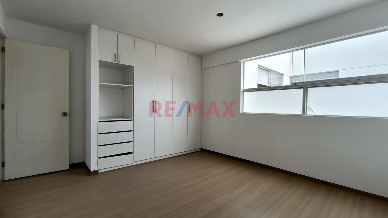 Exclusivo Duplex  En Valle Hermoso 300 M2, 3 Hab, Piscina, Terraza Y 2 Estacionamientos — foto 8