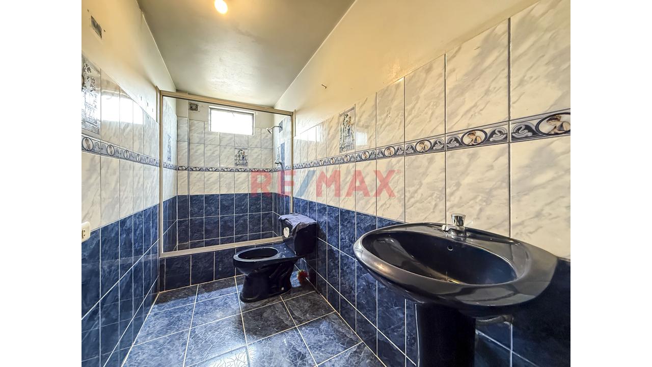 Se Vende Casa De Dos Pisos Totalmente Remodelada - 18