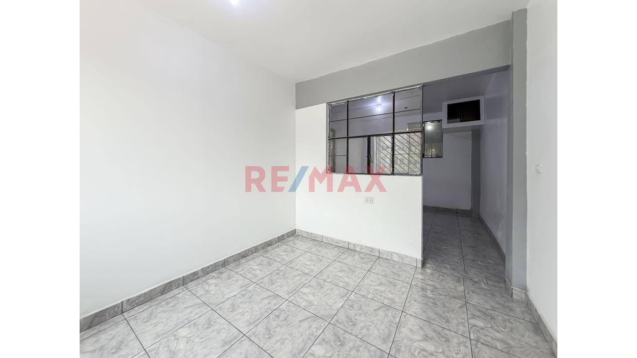 Se Vende Casa De Dos Pisos Totalmente Remodelada - 8
