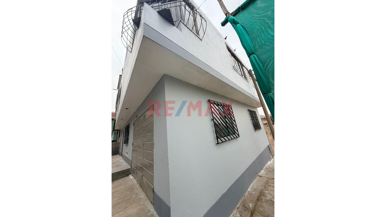 Se Vende Casa De Dos Pisos Totalmente Remodelada - 2