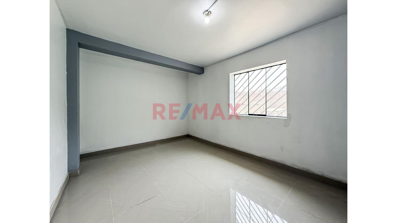 Se Vende Casa De Dos Pisos Totalmente Remodelada - 7