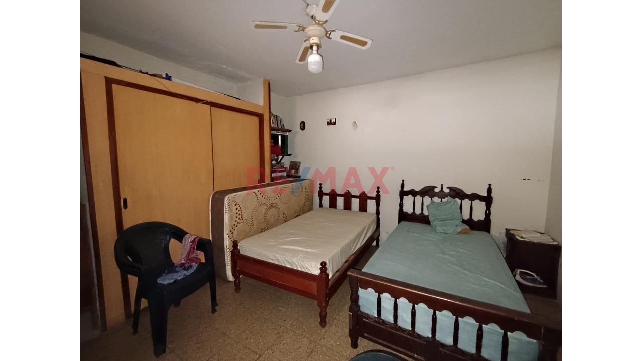 Casa En Venta – Urb. Las Mercedes - 11