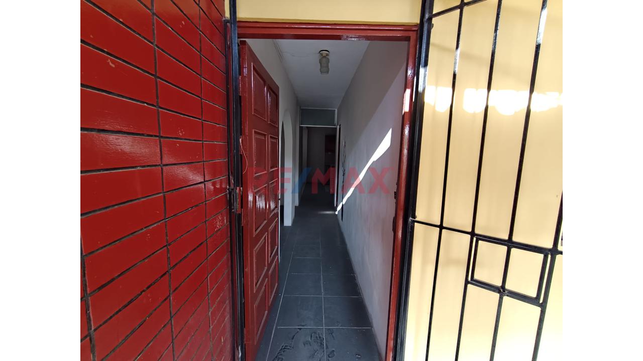 Casa En Venta – Urb. Las Mercedes - 5