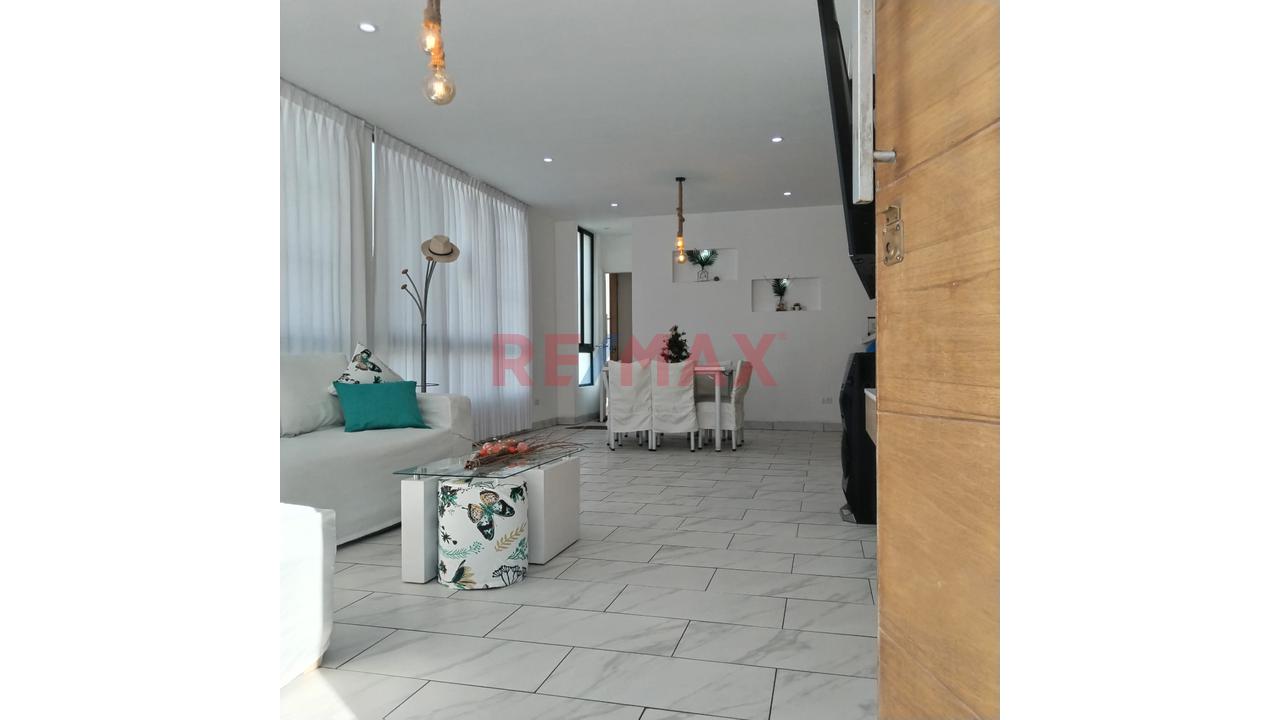 Casa en Venta ubicado en Urbanización Costa Palmeras Mejía Arequipa Perú Casa en Venta ubicado en Urbanización Costa Palmeras Mejía Arequipa Perú