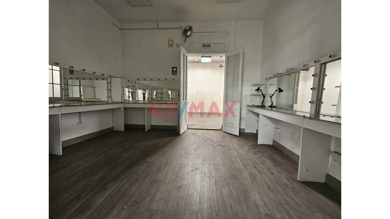 Alquiler De Local Comercial En 2° Piso En Av. Angamos, Miraflores - 6