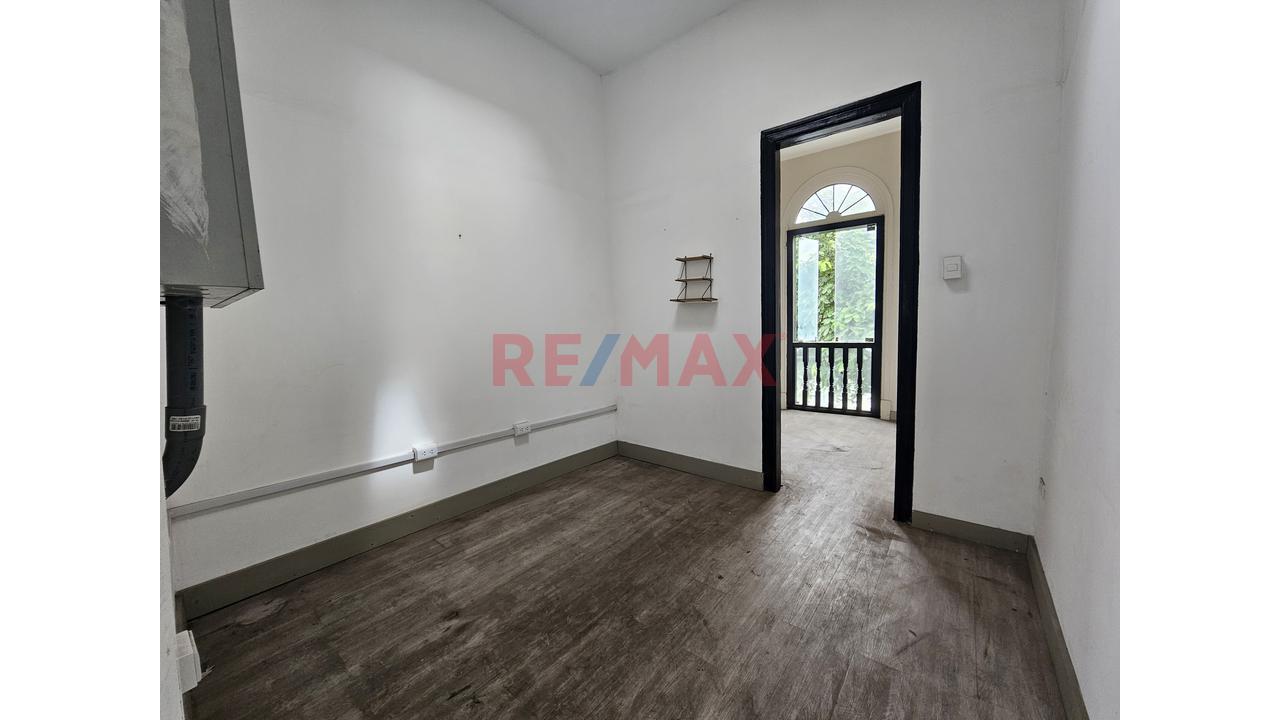 Alquiler De Local Comercial En 2° Piso En Av. Angamos, Miraflores - 4