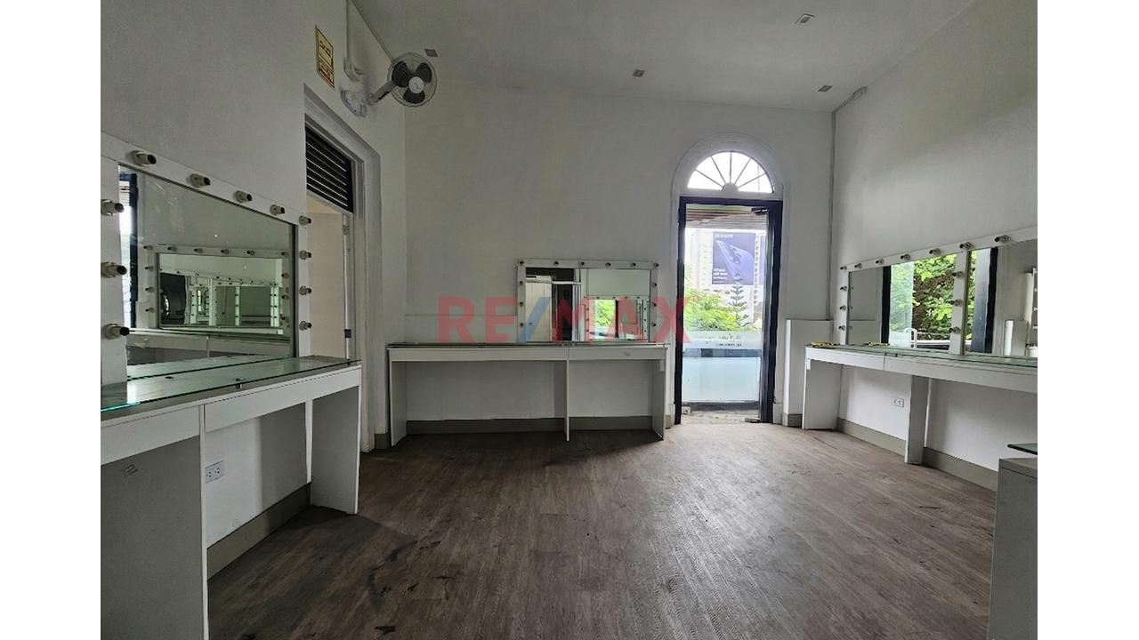 Alquiler De Local Comercial En 2° Piso En Av. Angamos, Miraflores - 9