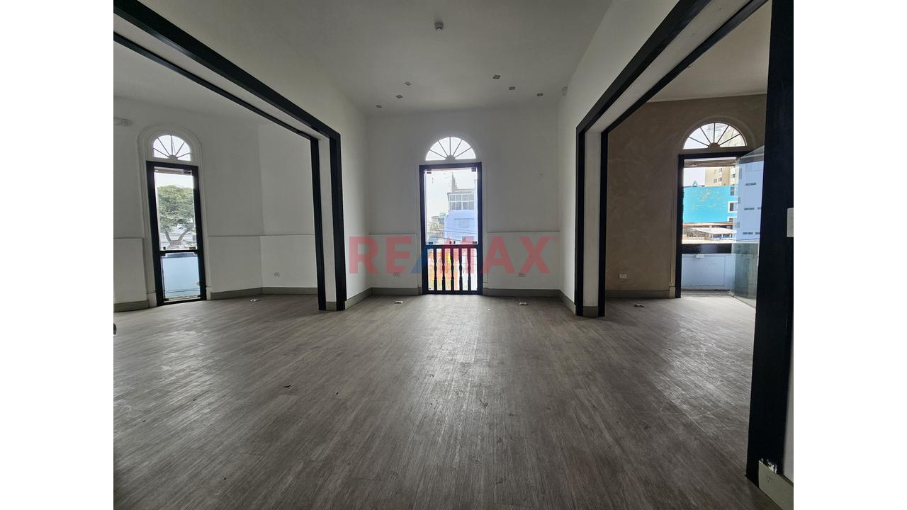 Alquiler De Local Comercial En 2° Piso En Av. Angamos, Miraflores - 5