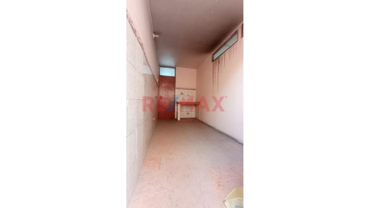 Alquiler De Local 200 M2 En 1Er Piso En Av. El Retablo Comas - 18