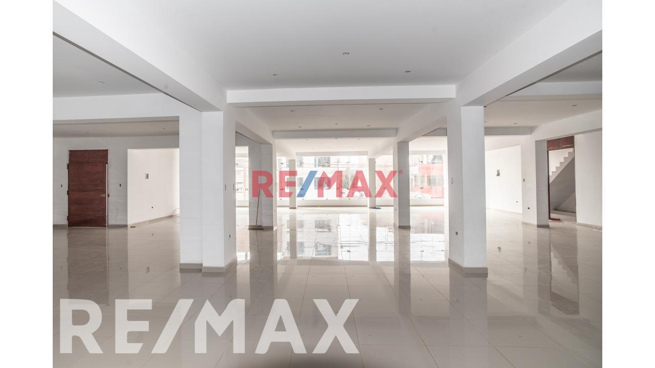 Alquiler De Local Comercial 1748M2 En El Distrito Distrito De San Martin De Porres — foto 12