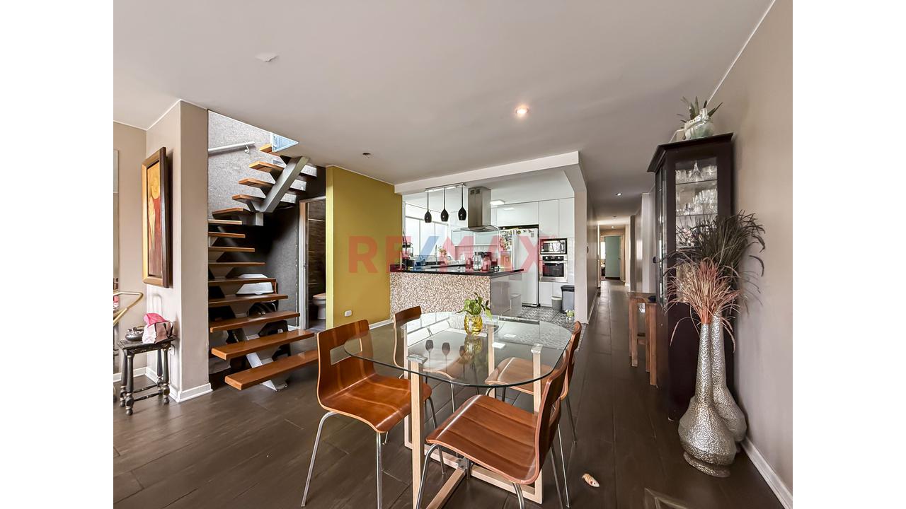 Venta De Departamento Dúplex – La Molina: Amplio Y Remodelado, 4 Dormitorios Con Terraza Y Cochera. Av. Alameda Del Corregidor Con Av. Arboleda. - 6