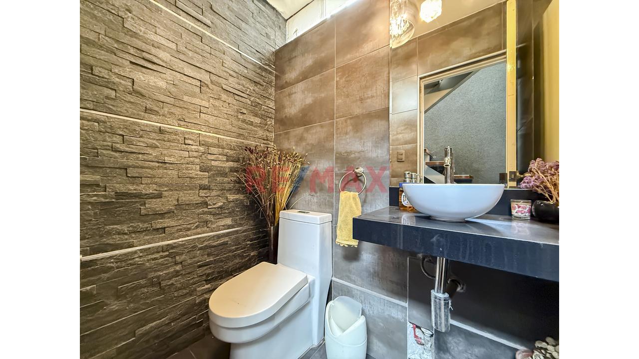 Venta De Departamento Dúplex – La Molina: Amplio Y Remodelado, 4 Dormitorios Con Terraza Y Cochera. Av. Alameda Del Corregidor Con Av. Arboleda. - 10