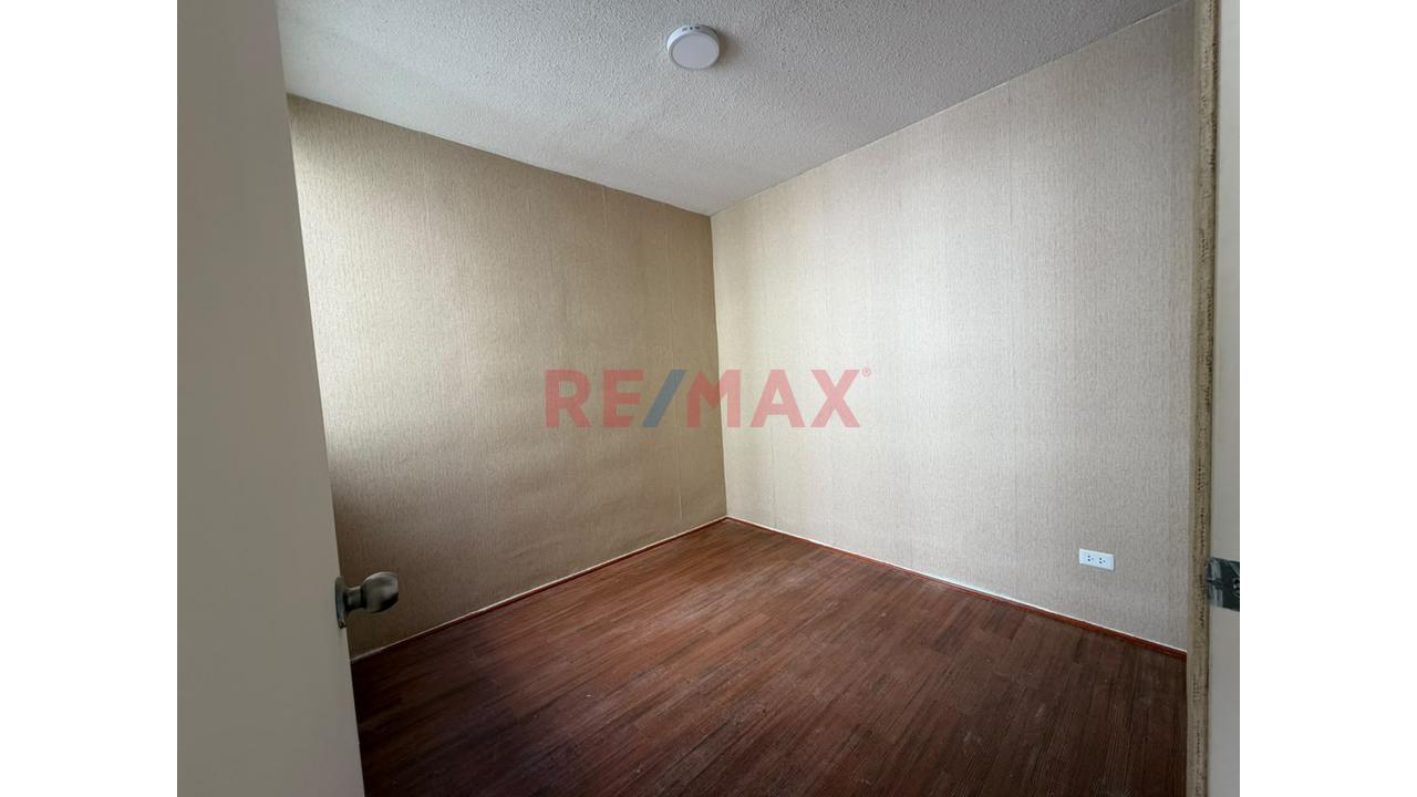 Alquiler De Departamento En 6To Piso Con Ascensor En Condominio Centrika — foto 14