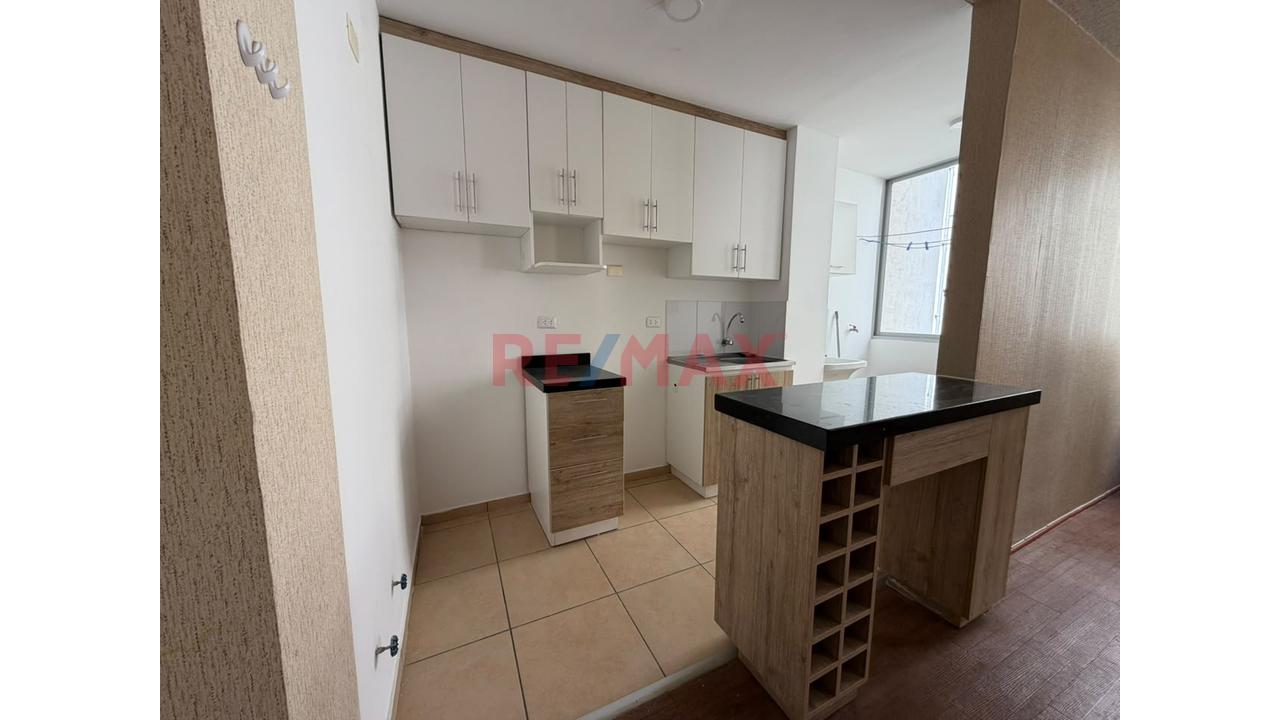 Alquiler De Departamento En 6To Piso Con Ascensor En Condominio Centrika — foto 7