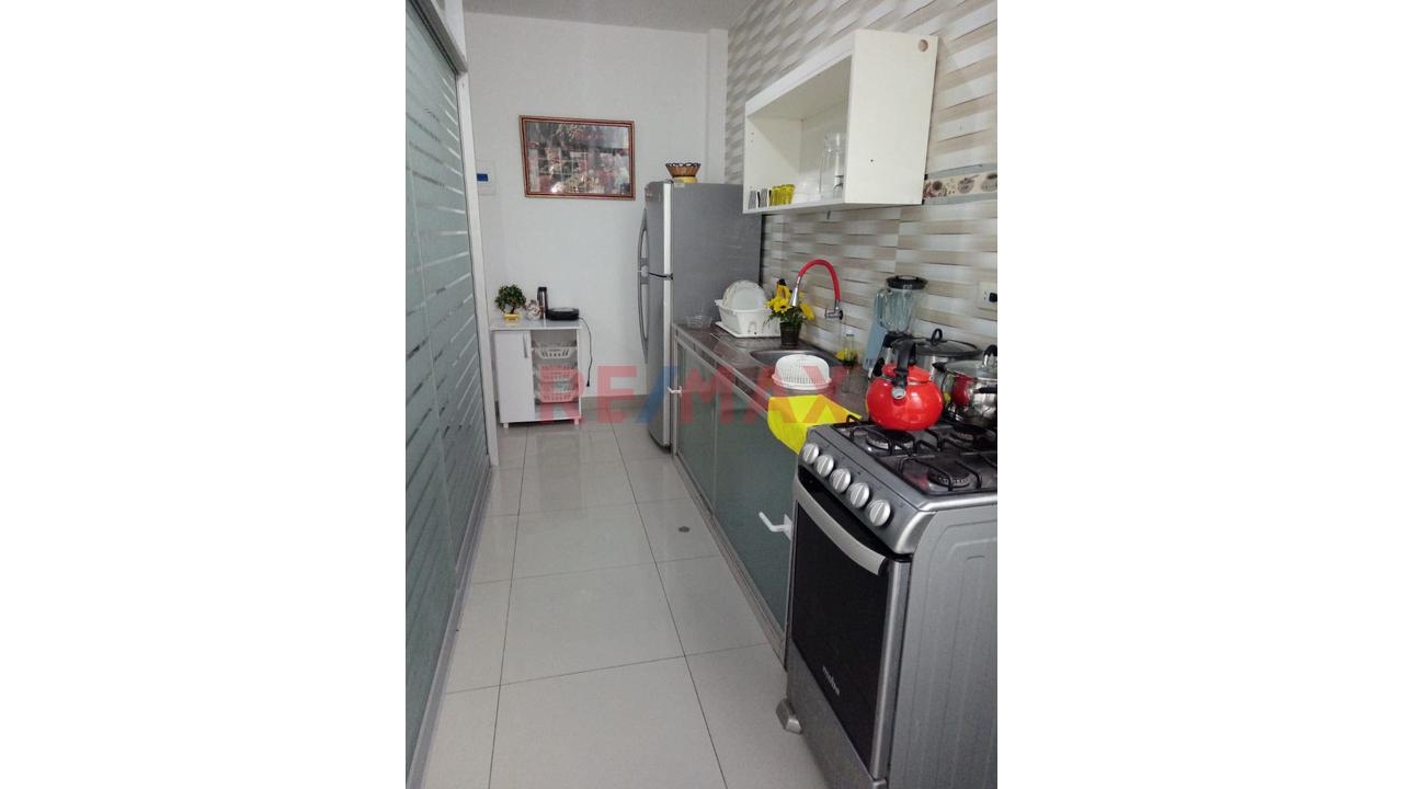 Vendo Dpto De 58M2 Urb Los Portales De Santa Rosa Smp — foto 9