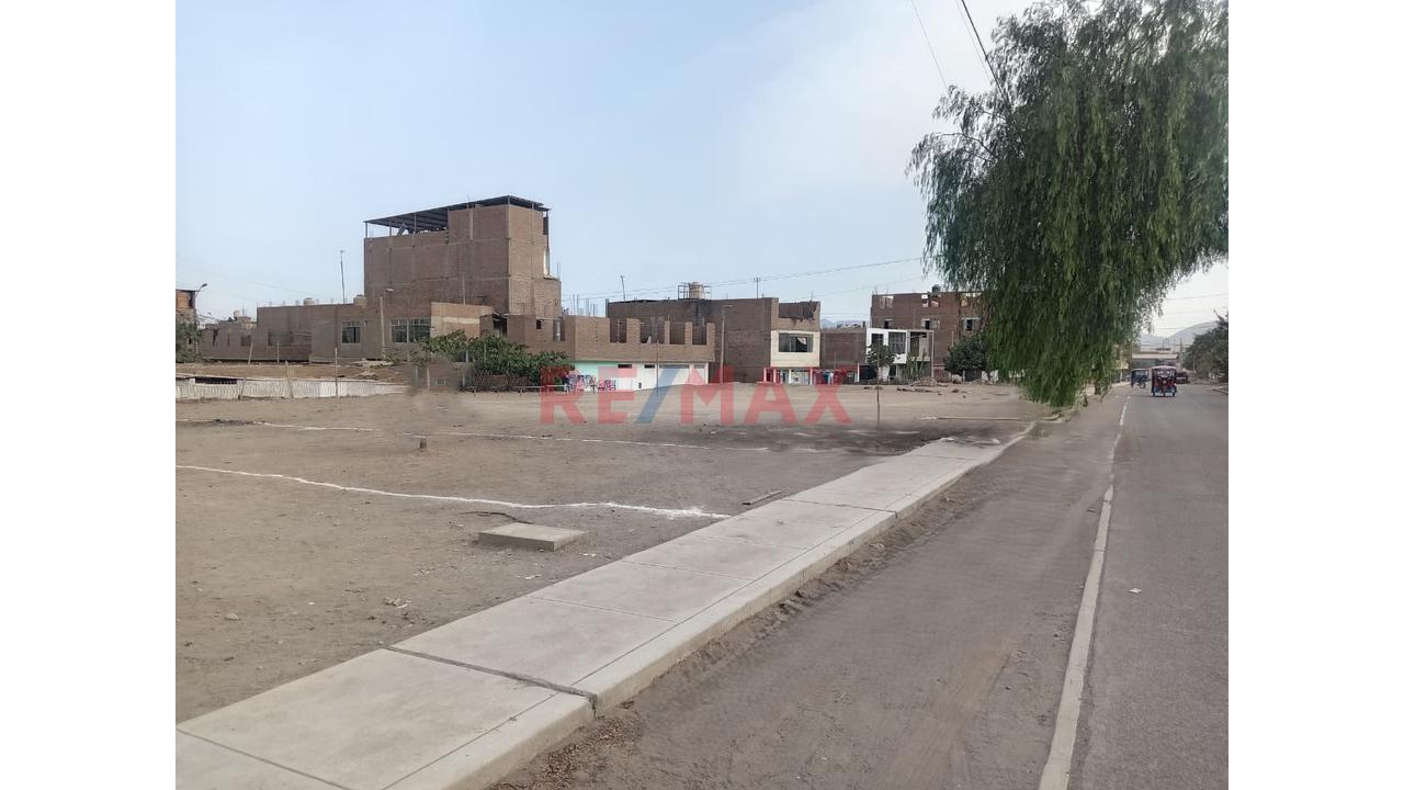 Terreno En Avenida En 1Era Etapa De San Pedro De Carabayllo — foto 6