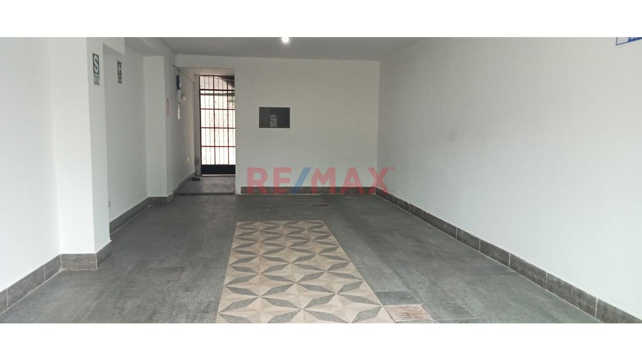 Alquilo Local Comercial - 1