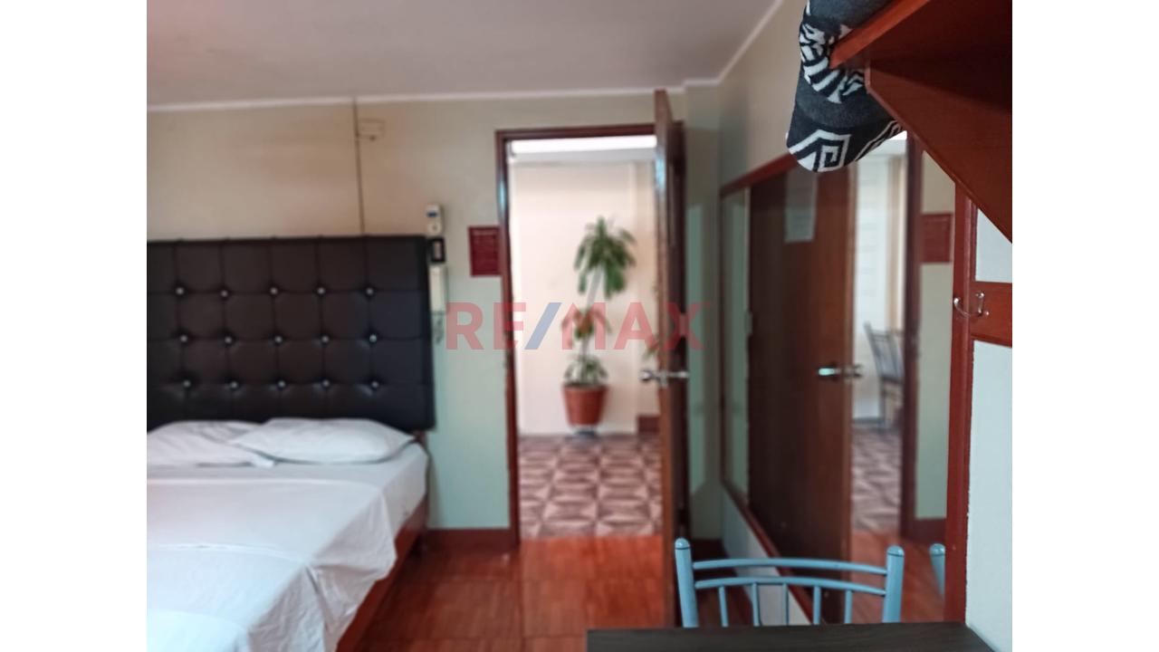 Venta De Casa De 4 Pisos En San Juan De Lurigancho — foto 9