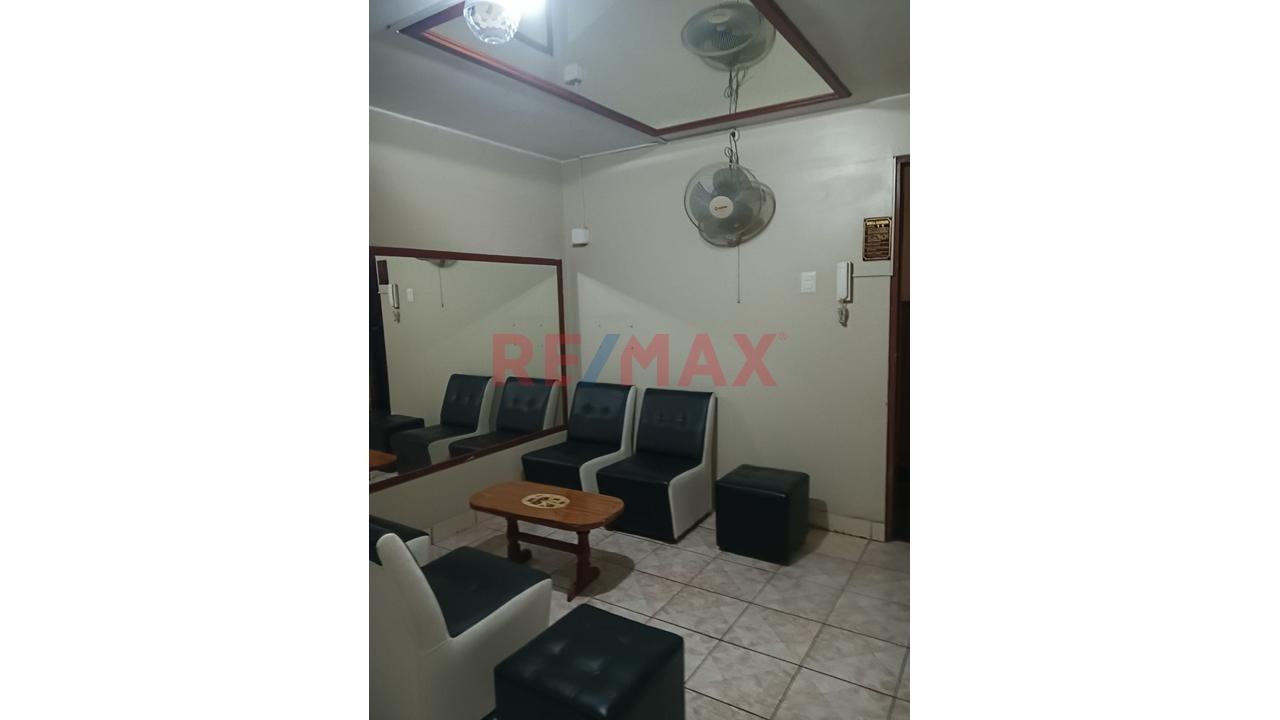 Venta De Casa De 4 Pisos En San Juan De Lurigancho — foto 8