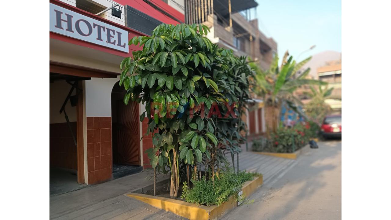Venta De Casa De 4 Pisos En San Juan De Lurigancho — foto 2