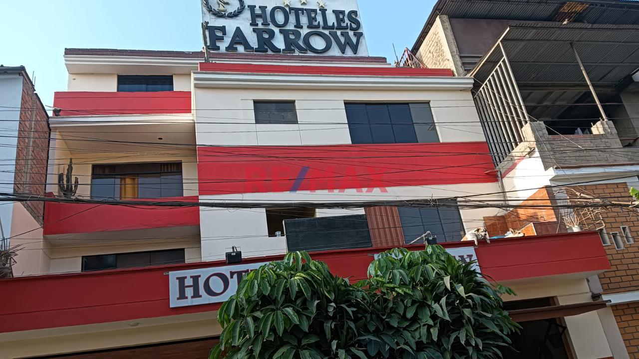 Venta De Casa De 4 Pisos En San Juan De Lurigancho